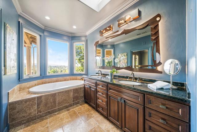 Image 25 of 85 For 100 Hollywood Avenue