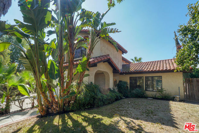 5837 Wilkinson Avenue photo 4