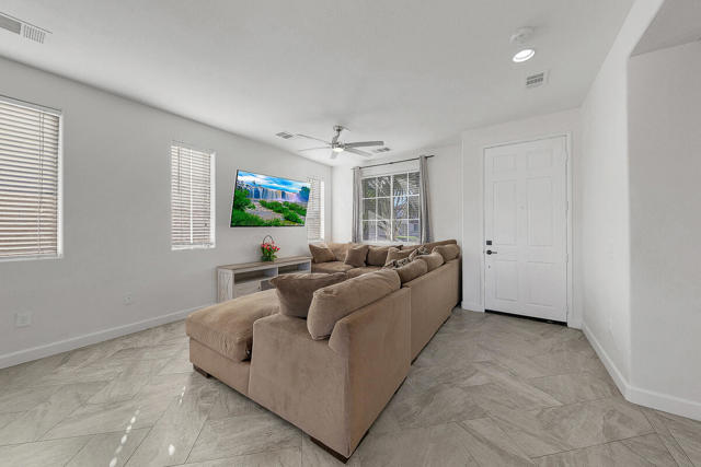 43820 Cape Cod Court, Indio CA: https://media.crmls.org/mediaz/c20c1961-a3aa-4c9d-95c1-f56d7a4c1026.jpg