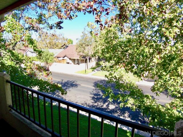 8431 Westmore Rd, Mira Mesa CA: https://media.crmls.org/mediaz/c20d4b62-34f4-4ee1-b17f-fb4b74643fdf.jpg