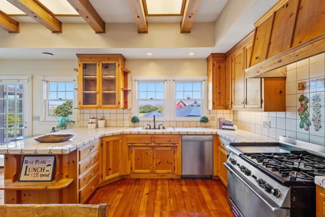 180 Dicicco Terrace, Watsonville CA: https://media.crmls.org/mediaz/c20db9d5-767b-469d-a0b2-4a817e02071b.jpg