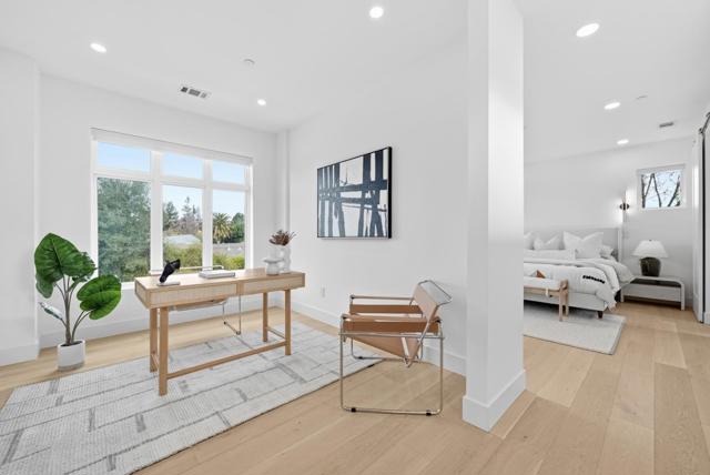 395 Martens Avenue, Mountain View CA: https://media.crmls.org/mediaz/c20df361-7550-4b7e-aa2d-2ed361fd17c1.jpg