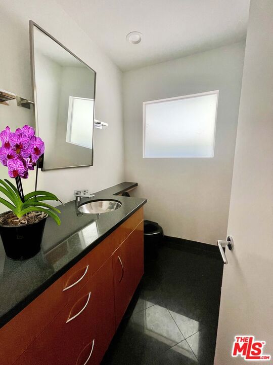 Drew Fenton | 1000 Stradella Road Los Angeles CA | MLS: 7195290
