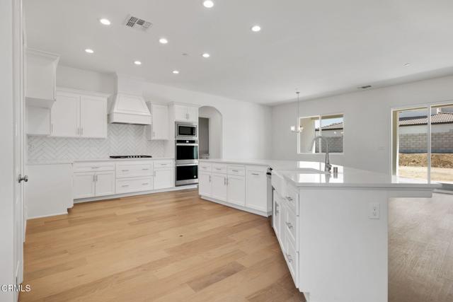 8707 Kenwick Street, Bakersfield CA: https://media.crmls.org/mediaz/c20ead1f-8bf8-4fbc-a8ea-3219bf7b0162.jpg