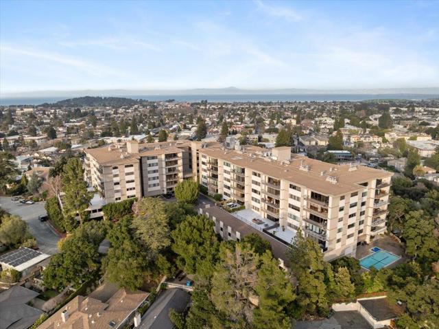 50 Mounds Road, San Mateo, California 94402, 2 Bedrooms Bedrooms, ,2 BathroomsBathrooms,Condominium,For Sale,Mounds,ML81996071