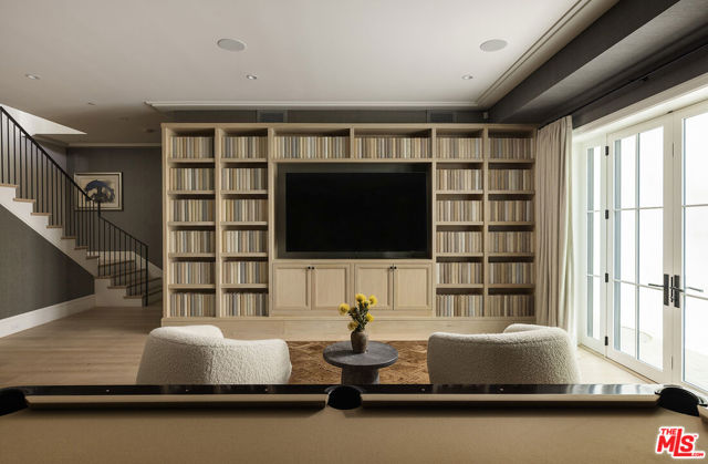 1628 Georgina Avenue, Santa Monica CA: https://media.crmls.org/mediaz/c20f8811-5297-43e8-bced-8ecc76b63ed3.jpg