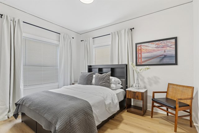 2238 7Th, Berkeley CA: https://media.crmls.org/mediaz/c20ff0c5-3aa9-4441-be4f-c76b0d2c9e80.jpg