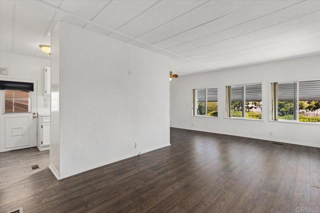 1501 Anza Avenue, Vista CA: https://media.crmls.org/mediaz/c2103ee6-88aa-44f6-9970-a87e8f8d3390.jpg