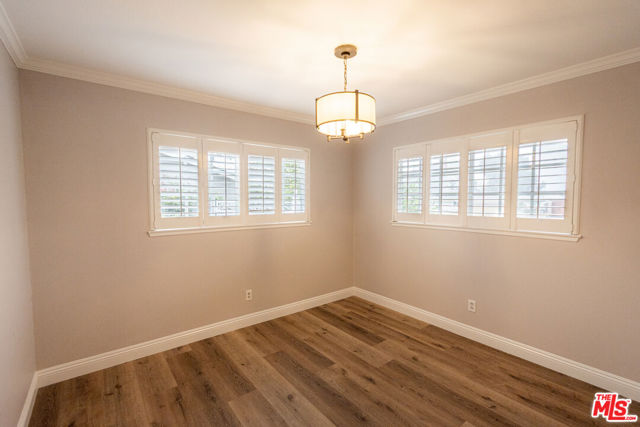 8510 Capistrano Avenue, West Hills CA: https://media.crmls.org/mediaz/c21055aa-e61b-4d4e-90eb-ed9807599d5d.jpg