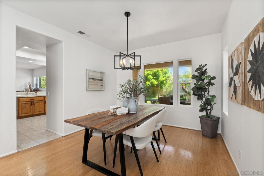 MLS #250034584SD img 9