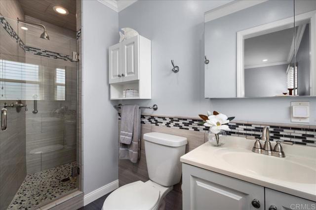 1131 Mary St, El Cajon CA: https://media.crmls.org/mediaz/c211635f-84e9-49e1-aa87-33c7763bc31d.jpg
