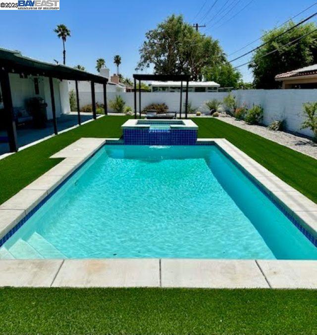 Details for 3015 San Juan Rd, Palm Springs, CA 92262