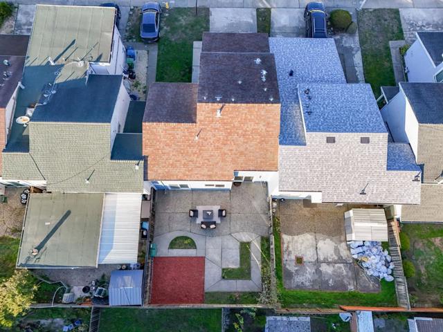 55 Saint James Court, Daly City CA: https://media.crmls.org/mediaz/c212cd81-902d-48e0-881a-c4a41209c496.jpg