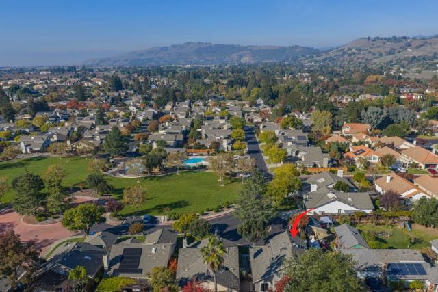 1830 Bayo Claros Circle, Morgan Hill CA: https://media.crmls.org/mediaz/c2132105-77d8-4fc9-9aa2-3b4b24315eed.jpg