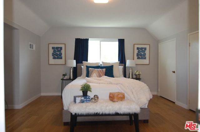 12158 Bambi Place, Granada Hills CA: https://media.crmls.org/mediaz/c2140bda-2f78-4091-ab4a-48e4ee26d02e.jpg