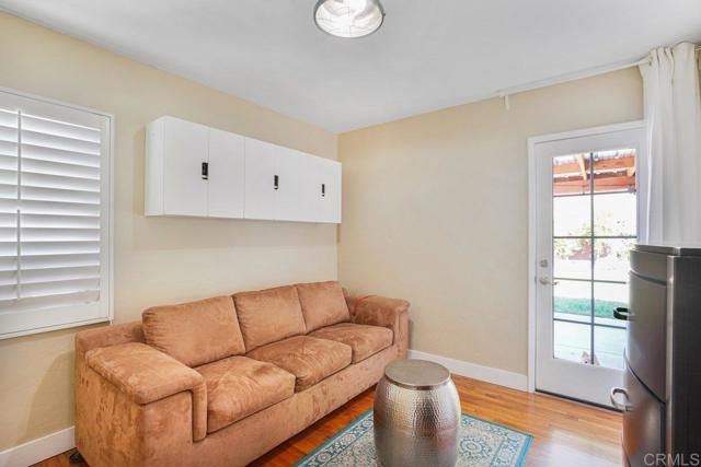 4533 Olive Avenue, La Mesa CA: https://media.crmls.org/mediaz/c214eb70-00a6-4ef1-8ff6-ea920769af0b.jpg