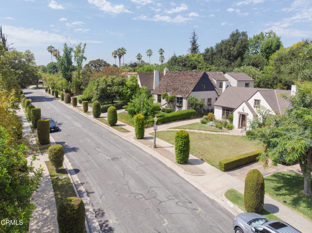 Detail Gallery Image 18 of 22 For 400 S Meridith Ave, Pasadena,  CA 91106 - 4 Beds | 2 Baths