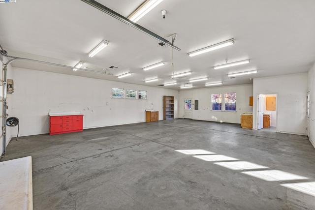 2215 Chardonnay Way, Livermore CA: https://media.crmls.org/mediaz/c215b83d-c12f-4b82-a252-8368b9222e70.jpg