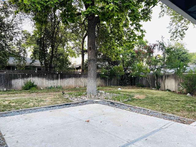 Image 14 of 16 For 4901 Eden Ct