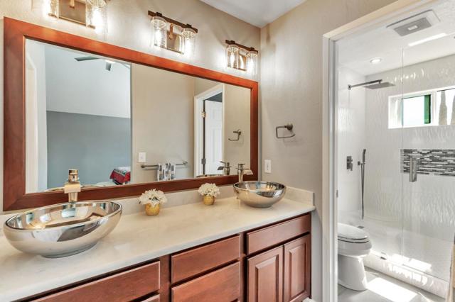 1206 Sycamore Court, Gilroy CA: https://media.crmls.org/mediaz/c2169ddd-1296-47d7-8491-1641f1919dc8.jpg