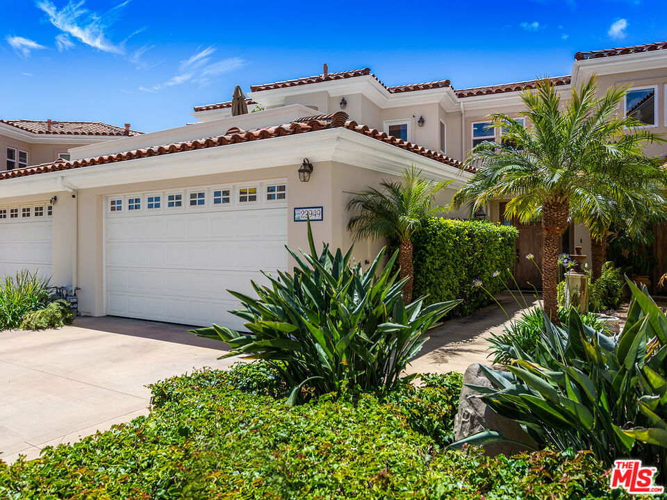 23949 De Ville Way