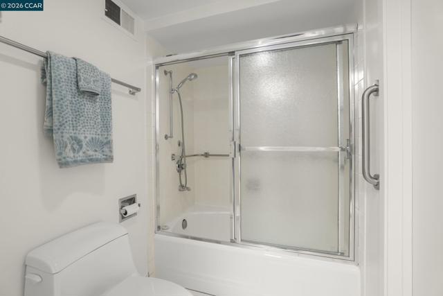 1525 Canyonwood Ct, Walnut Creek CA: https://media.crmls.org/mediaz/c21719dc-0e00-4ec1-869e-ed5eb661fbb8.jpg