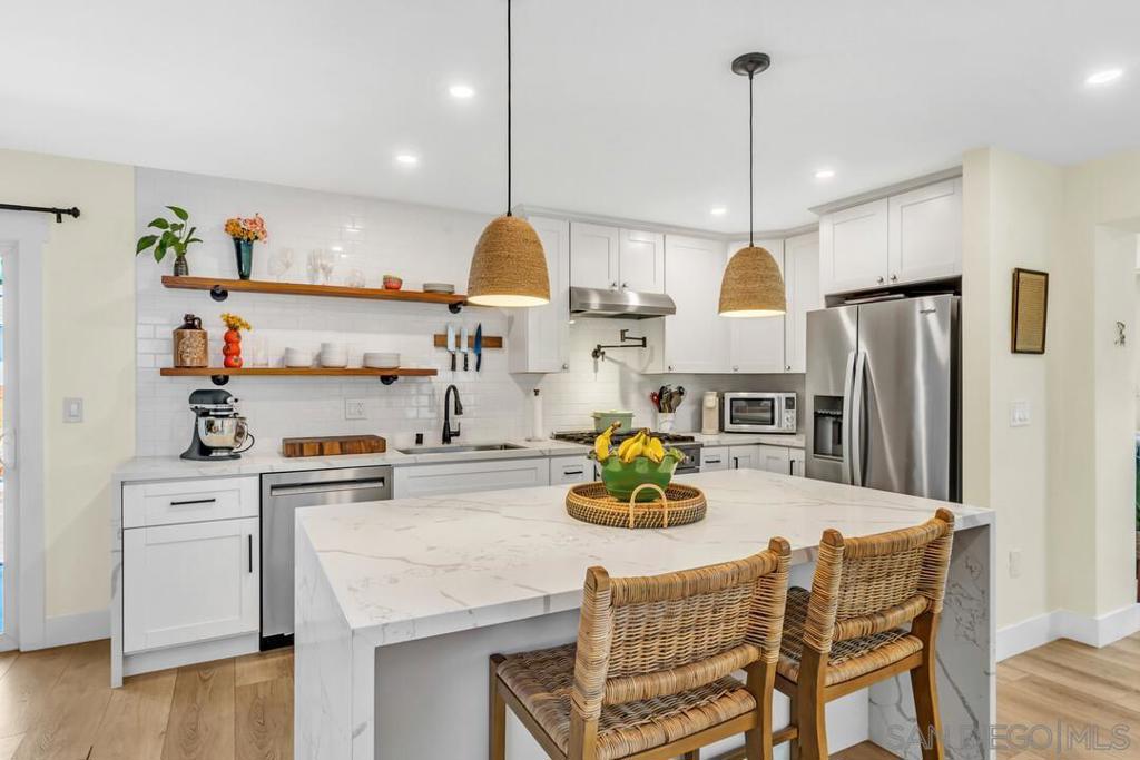 4660 Rolando Blvd - photo 8