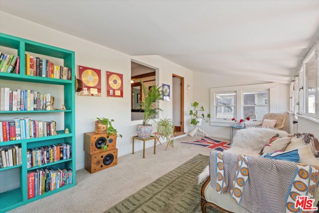 1654 5th Avenue, Los Angeles CA: https://media.crmls.org/mediaz/c219d1a7-a196-4c92-bc3f-39af21a0d319.jpg