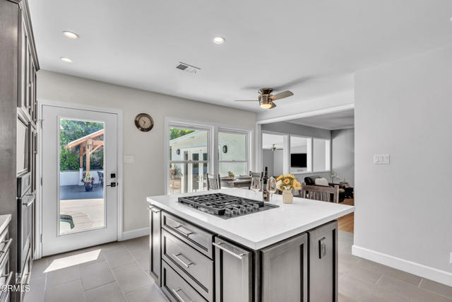 208 Fowler Drive, Monrovia CA: https://media.crmls.org/mediaz/c21c31e1-b18b-4723-a911-4cf8d31fcd59.jpg