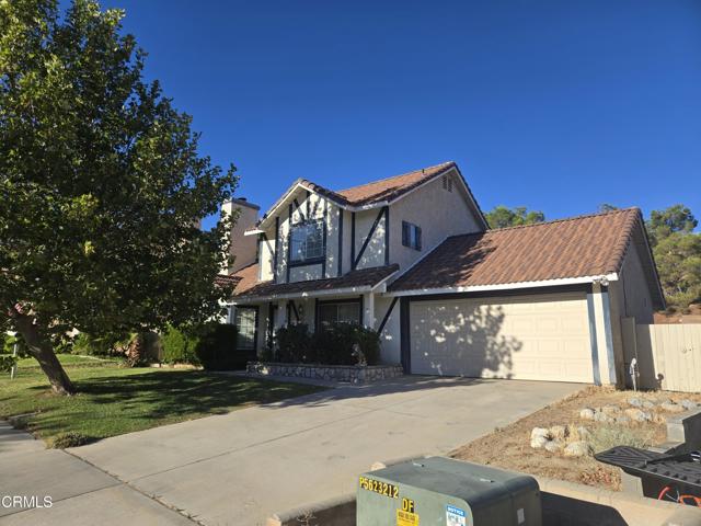 Detail Gallery Image 1 of 19 For 39317 Beacon Ln, Palmdale,  CA 93551 - 3 Beds | 3 Baths