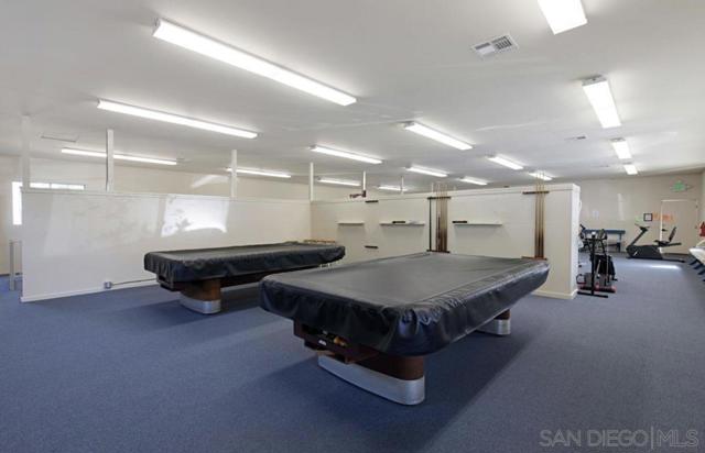 3909 Reche Rd, Fallbrook CA: https://media.crmls.org/mediaz/c21d237e-f34d-475f-8ce6-ff69ea94cd49.jpg