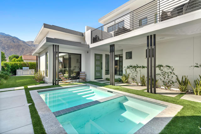 161 Holliday Way, Palm Springs CA: https://media.crmls.org/mediaz/c21d4c87-cd11-4c62-9ad1-b16b988ca19d.jpg