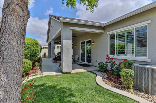 2671 Glen Echo Lane, Manteca CA: https://media.crmls.org/mediaz/c21e4d1c-3f33-4abe-9bb5-08552f5d186a.jpg