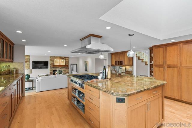 3609 Monte Real, Escondido CA: https://media.crmls.org/mediaz/c21ec6b6-3e9b-41c6-86ca-f2a933524623.jpg