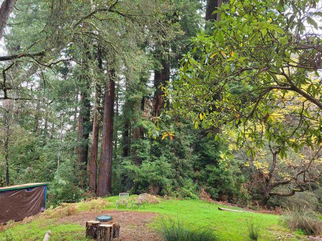 16885 Laurel Road, Los Gatos CA: https://media.crmls.org/mediaz/c21f68a1-311f-4c2f-b193-af76fb00d87c.jpg