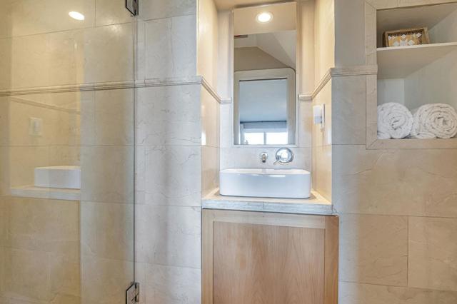 24705 Spanish Oaks Road, Los Gatos CA: https://media.crmls.org/mediaz/c21f7fa6-3d96-4ac6-a36b-9c3fc9dd5b64.jpg