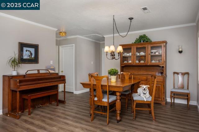 506 Shelly Dr, Pleasant Hill CA: https://media.crmls.org/mediaz/c2200c69-40a4-4d1d-b2d9-907531e1e79d.jpg
