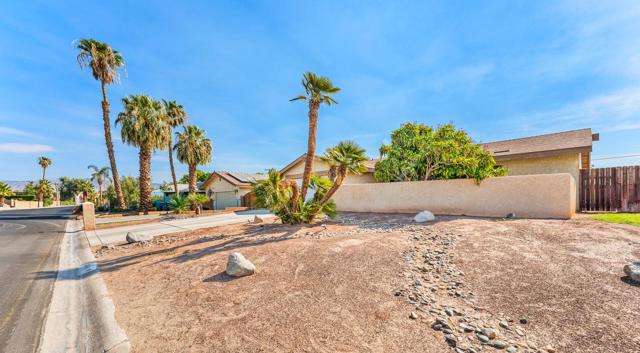 41740 Cambridge Avenue, Bermuda Dunes, CA 92203