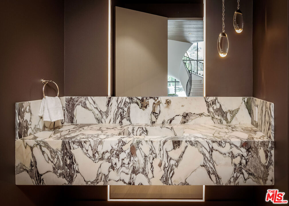 MLS #26858161 image #12