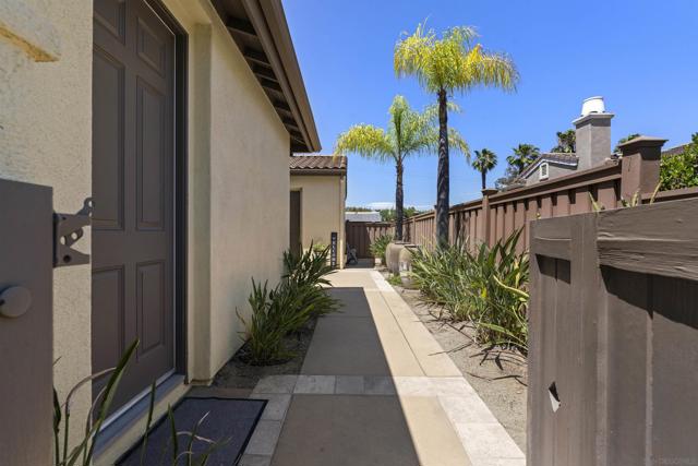 7787 Britt Pl, Santee CA: https://media.crmls.org/mediaz/c2223f36-96ab-4acb-9929-9e868e4556b3.jpg