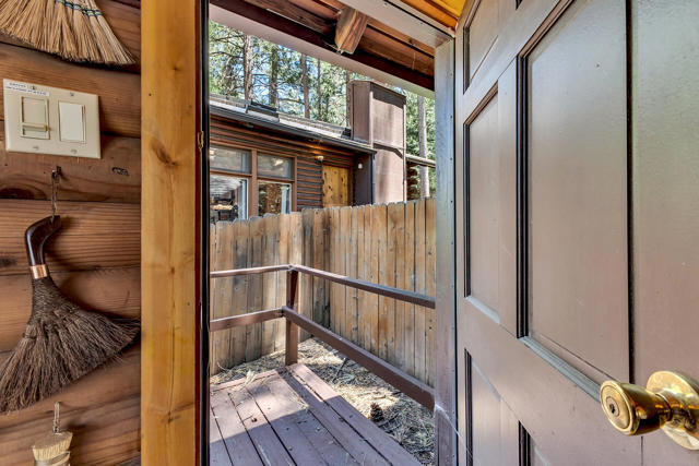54385 S S. Circle Drive, Idyllwild CA: https://media.crmls.org/mediaz/c22281c0-5394-49b7-924a-5993ebba7307.jpg