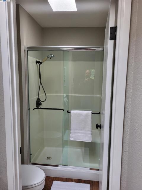 665 Palomino Dr, Pleasanton CA: https://media.crmls.org/mediaz/c2228562-13a3-4b74-b9f3-b89fef382da5.jpg