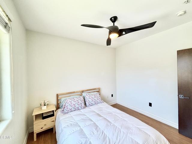 1430 Windshore Way, Oxnard CA: https://media.crmls.org/mediaz/c222a8ea-8328-4870-aa70-2bad55ccbfce.jpg