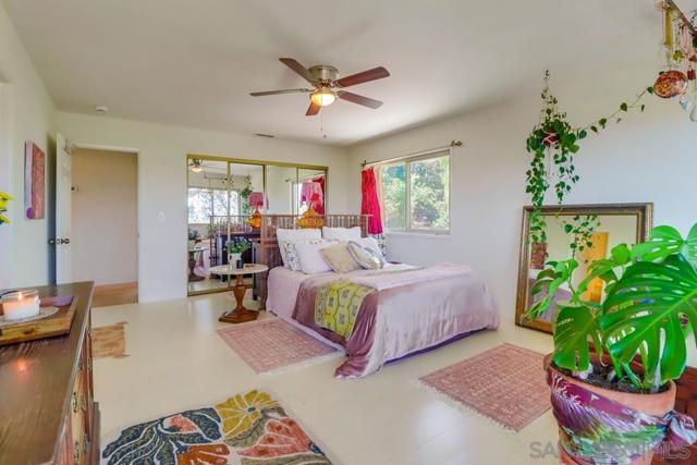 255 Highline Trl, El Cajon CA: https://media.crmls.org/mediaz/c223e75c-ac55-4a57-b2d5-8abfba790276.jpg