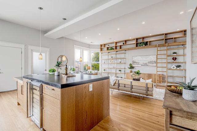 473 South Van Ness Avenue, San Francisco CA: https://media.crmls.org/mediaz/c225ba57-fcd6-4548-91af-1d5c992d5e92.jpg