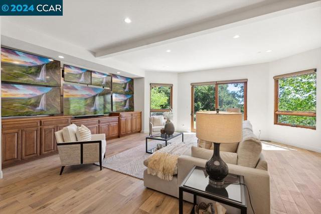 Image 45 of 60 For 1740 Toyon Rd