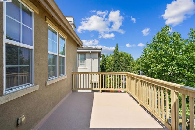 3463 Rimini Ln, Dublin CA: https://media.crmls.org/mediaz/c226db11-39b9-43d2-b82c-b20a5c621717.jpg