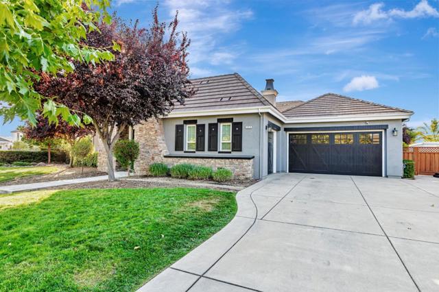 325 Peebles Avenue, Morgan Hill CA: https://media.crmls.org/mediaz/c226f896-165c-408c-92fb-e4bca712b81d.jpg
