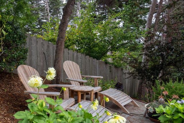 590 Miramar Drive, Half Moon Bay CA: https://media.crmls.org/mediaz/c2271307-5bcb-4e02-b209-2706c3925905.jpg