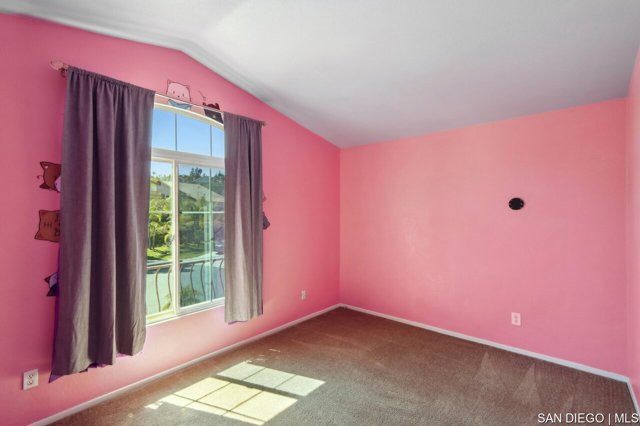 25 Villa Roma, Lake Elsinore CA: https://media.crmls.org/mediaz/c227d45b-50f3-4585-bcbb-713d09a82a3d.jpg